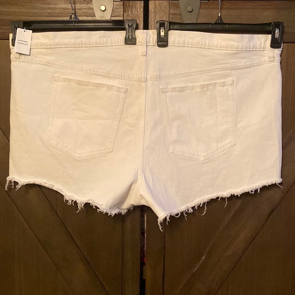 Abercrombie & Fitch The Mom Short High-Rise - Picture 3 of 5